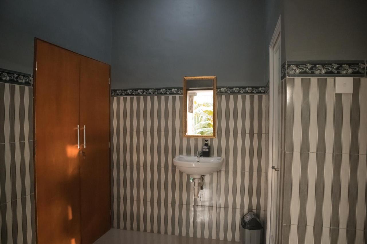Prasi Sunrise Homestay Toyapakeh Екстер'єр фото