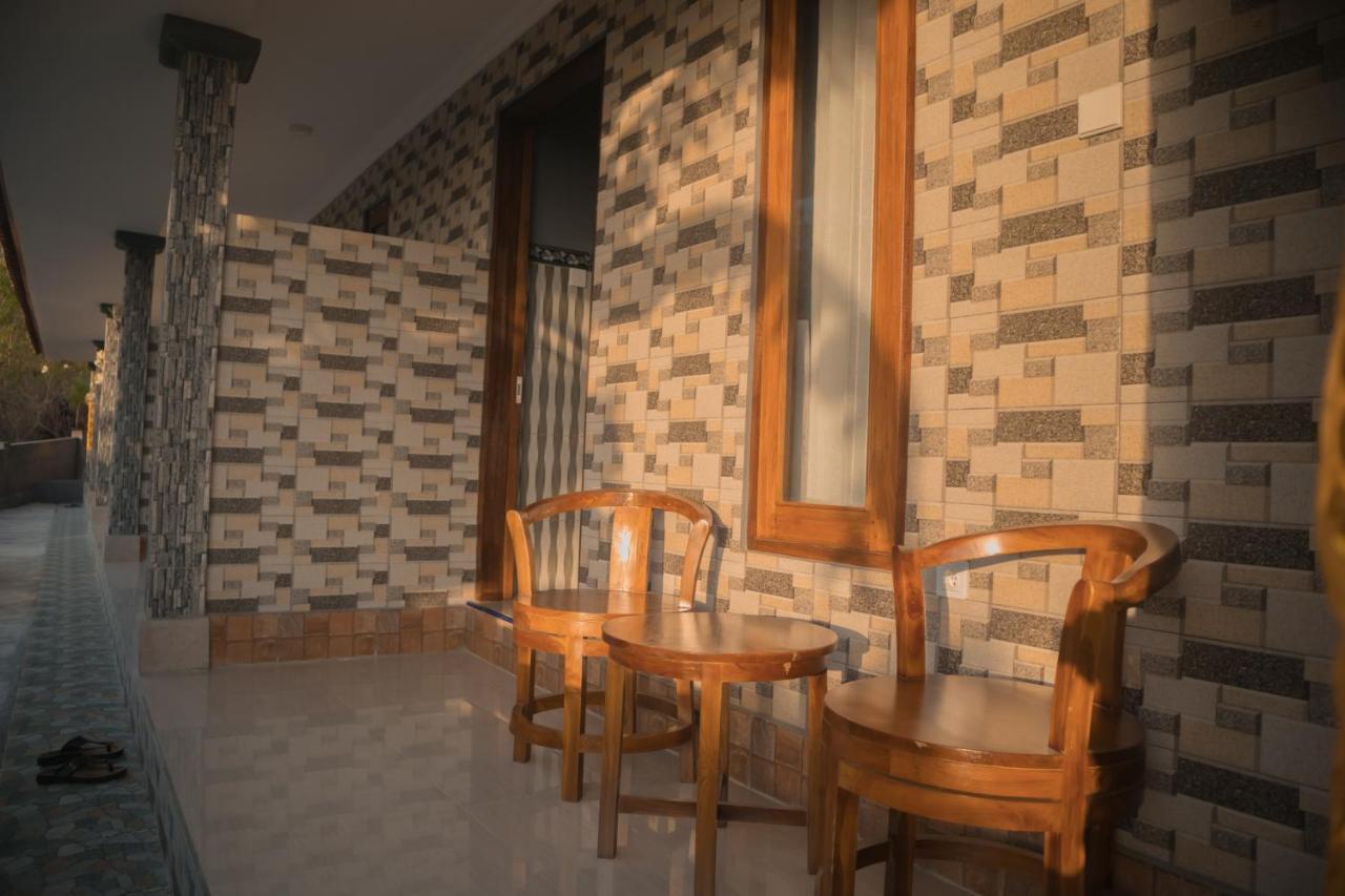 Prasi Sunrise Homestay Toyapakeh Екстер'єр фото